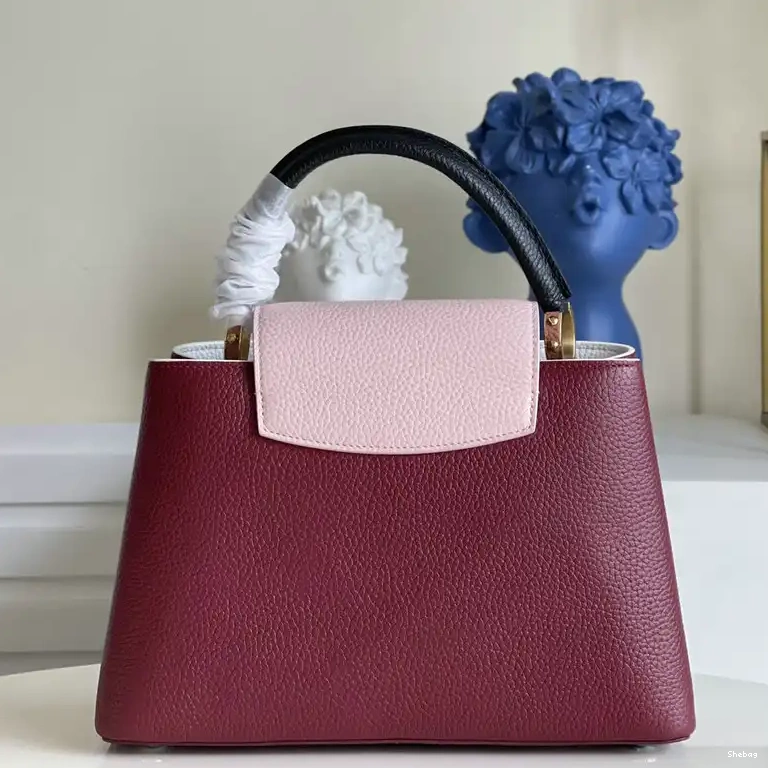 2110YA0124 Bags LV 0822